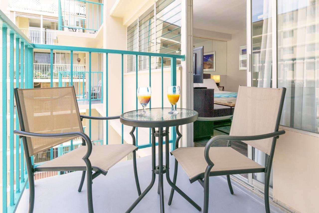 City View Studio With Pool Access In Aloha Surf! هونولولو المظهر الخارجي الصورة