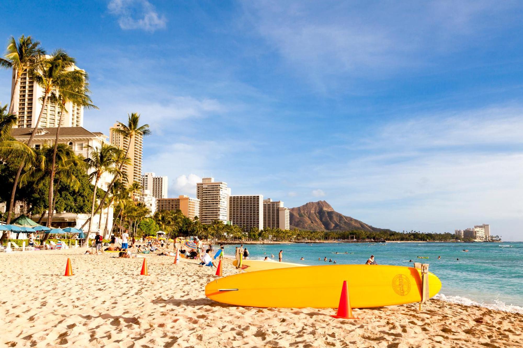 City View Studio With Pool Access In Aloha Surf! هونولولو المظهر الخارجي الصورة
